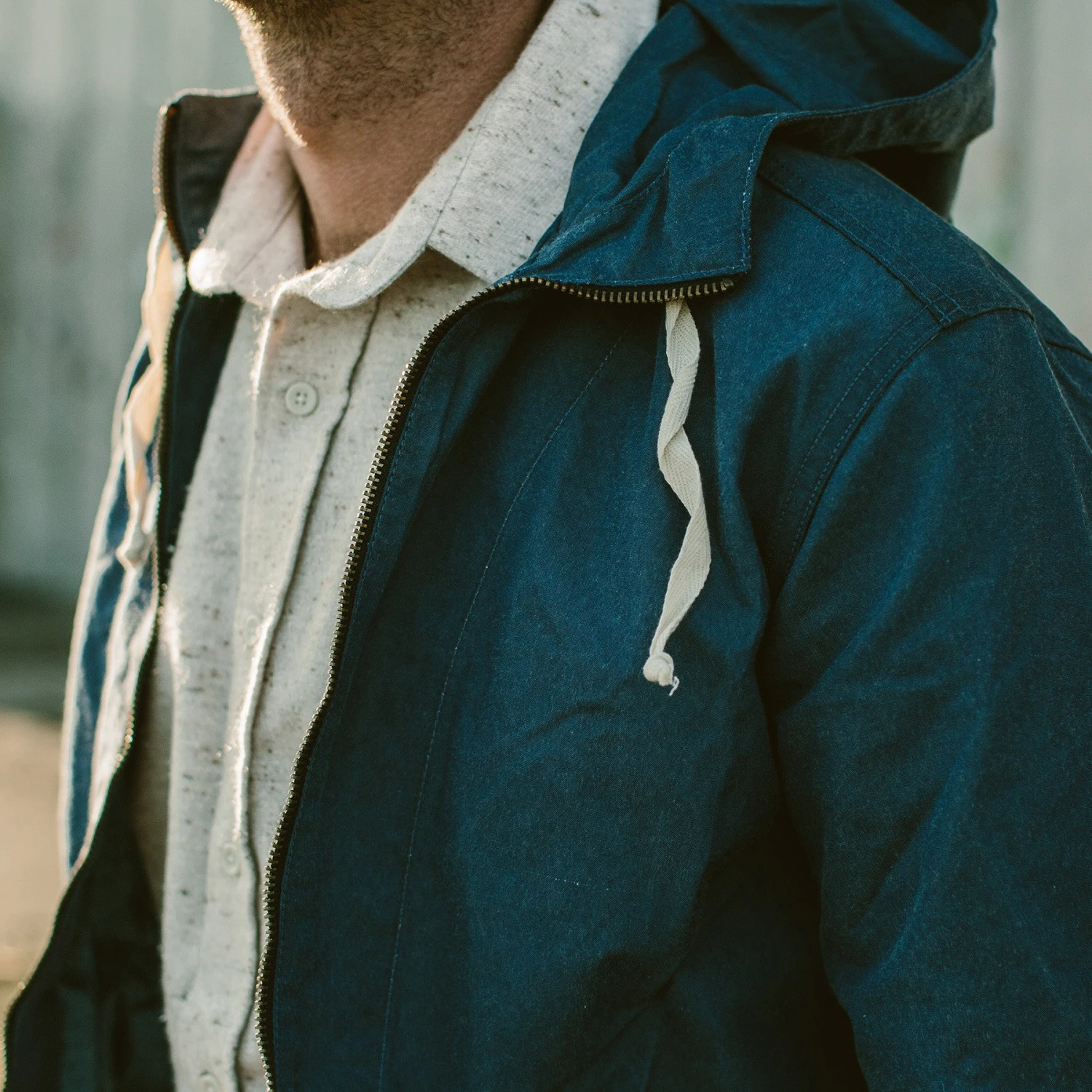 None The Beach Jacket In Indigo Chambray - Image 3