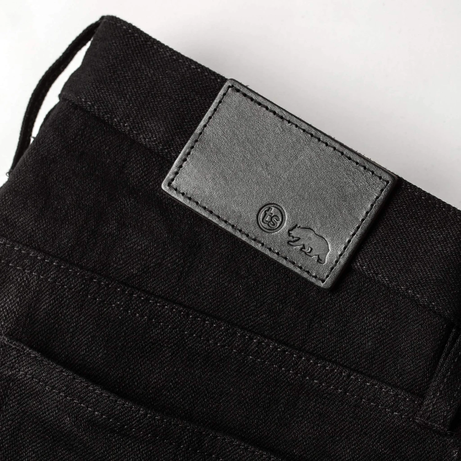 The Slim Jean In Black Selvage - Image 7