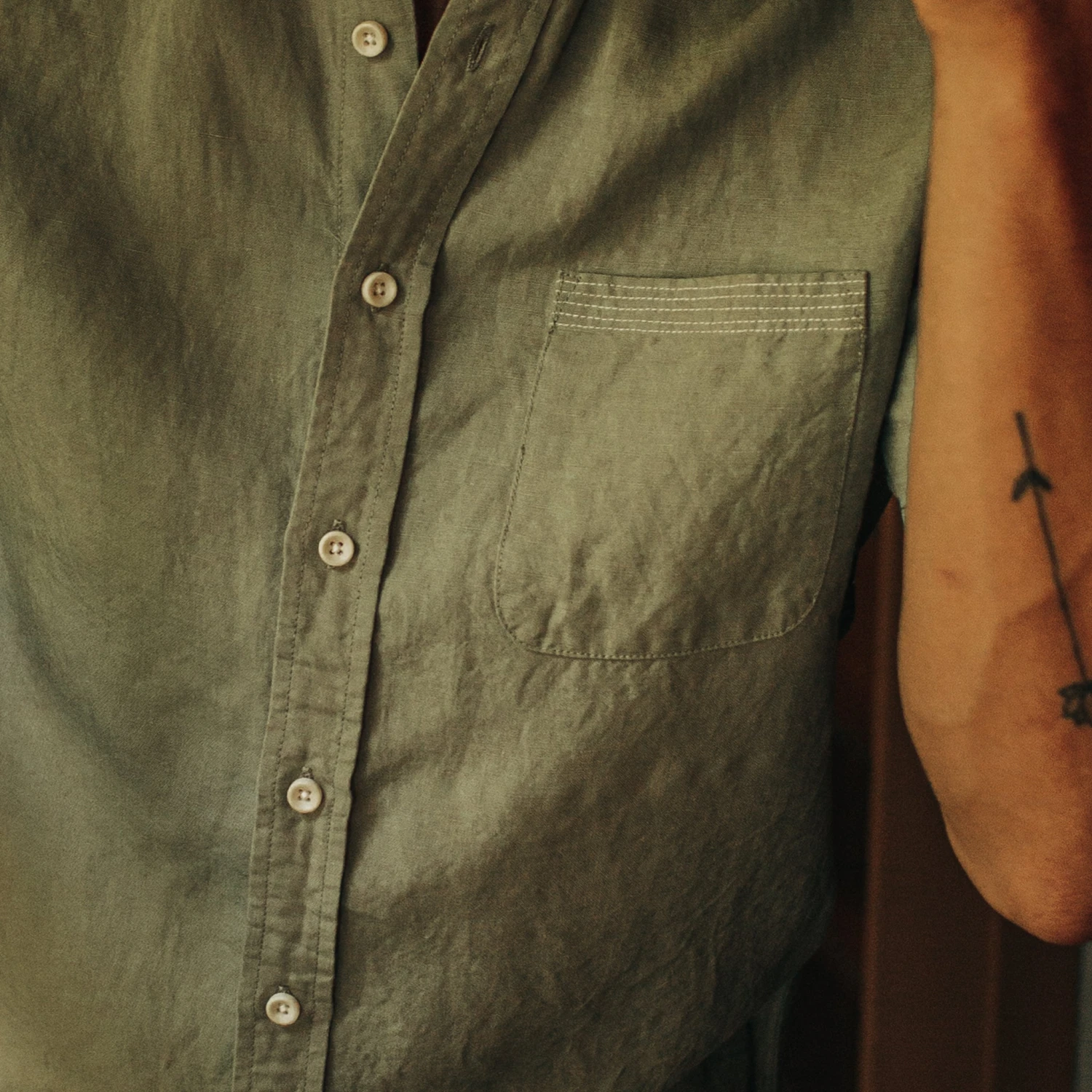 The Short Sleeve Jack In Sage And Natural - Image 4