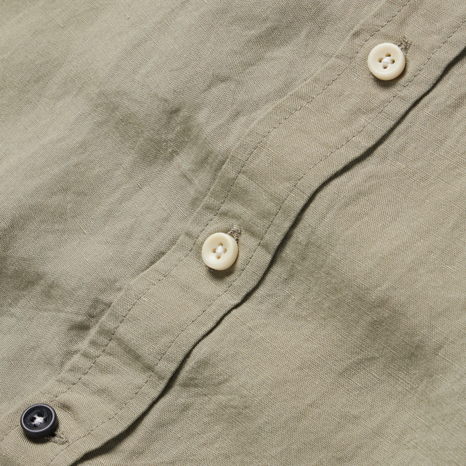 The Short Sleeve Jack In Sage And Natural - Image 6