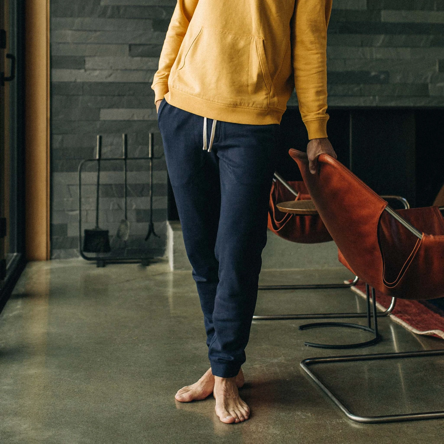 The Fillmore Pant In Dark Navy - Image 2