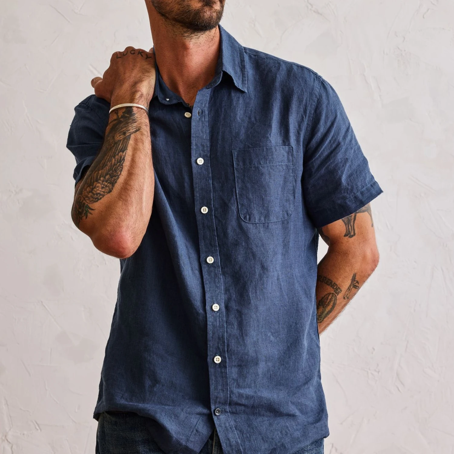 The Short Sleeve California In Navy Hemp - Image 2