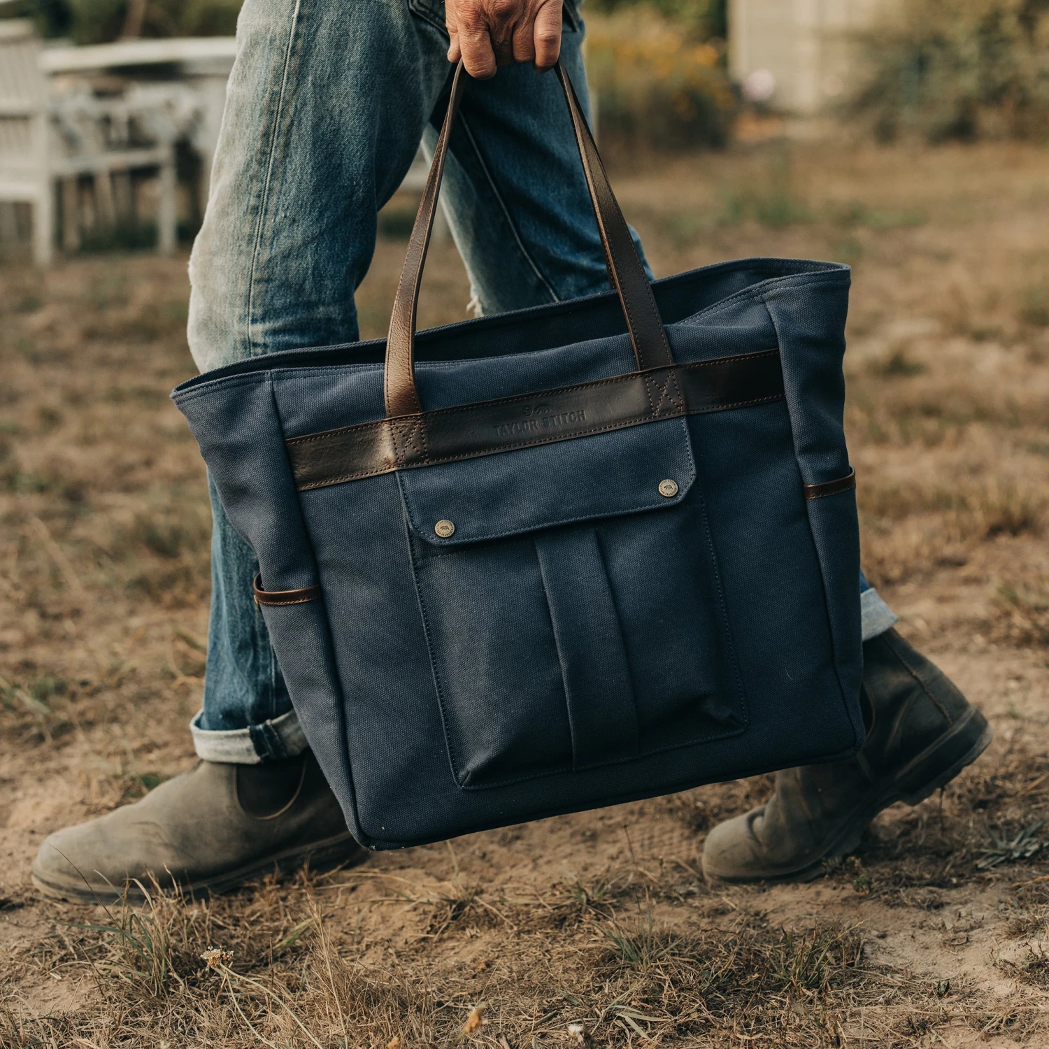 The Utility Bag In Navy - Image 3