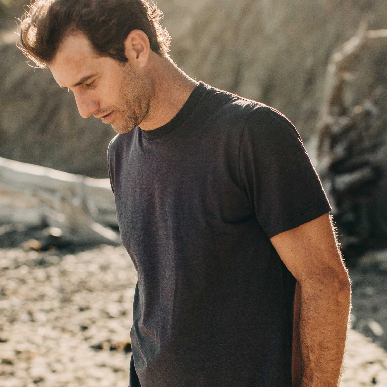 The Cotton Hemp Tee In Charcoal - Image 3