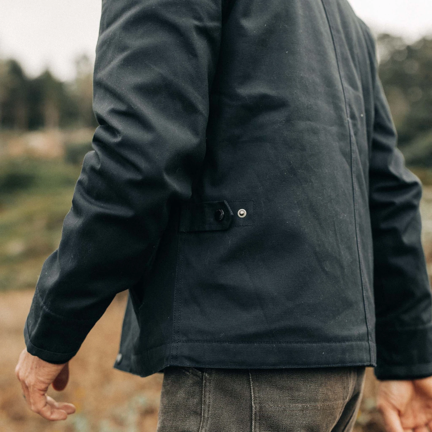 The Deck Jacket In Dark Navy Dry Wax - Image 5