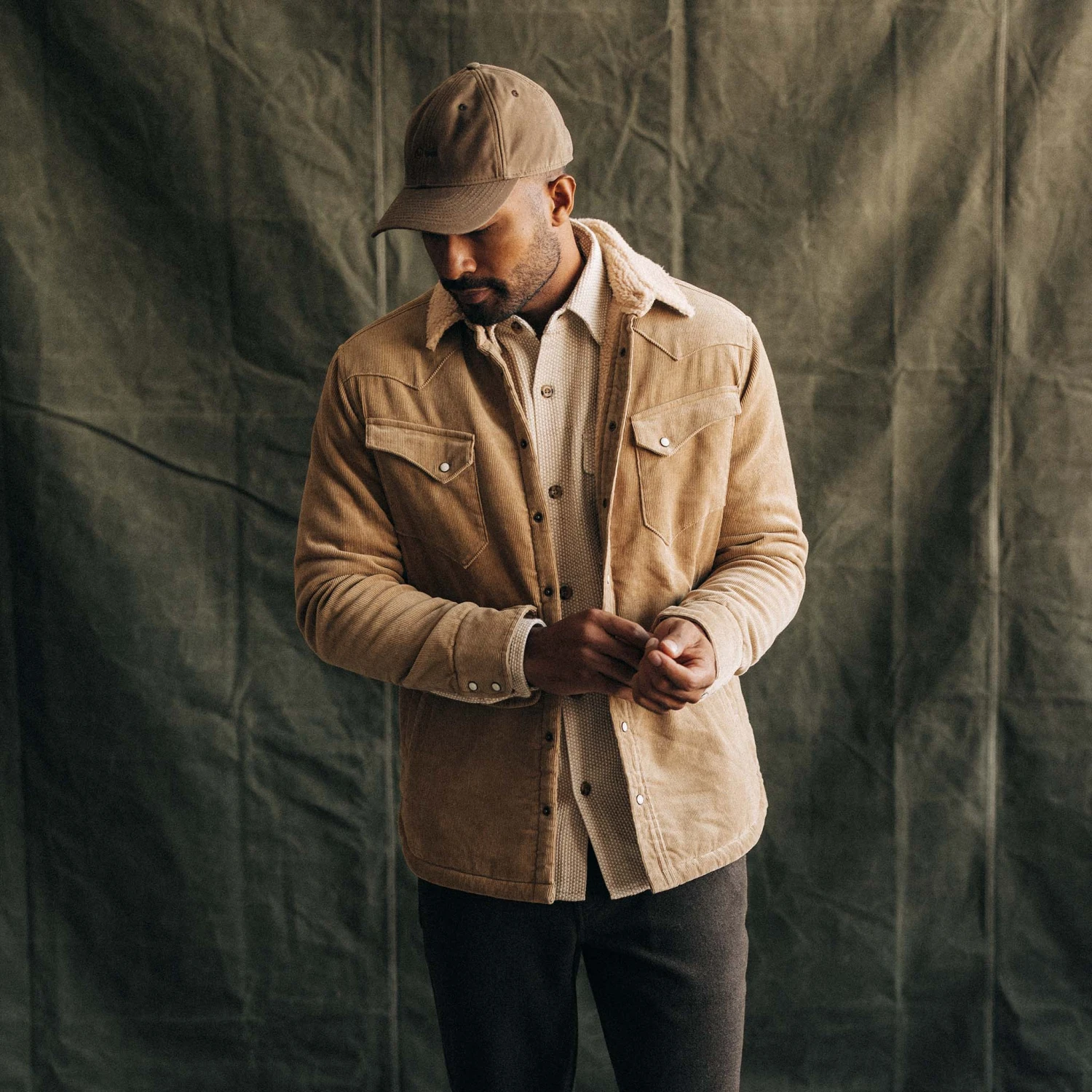 The Western Shirt Jacket In Dark Khaki Corduroy - Image 2