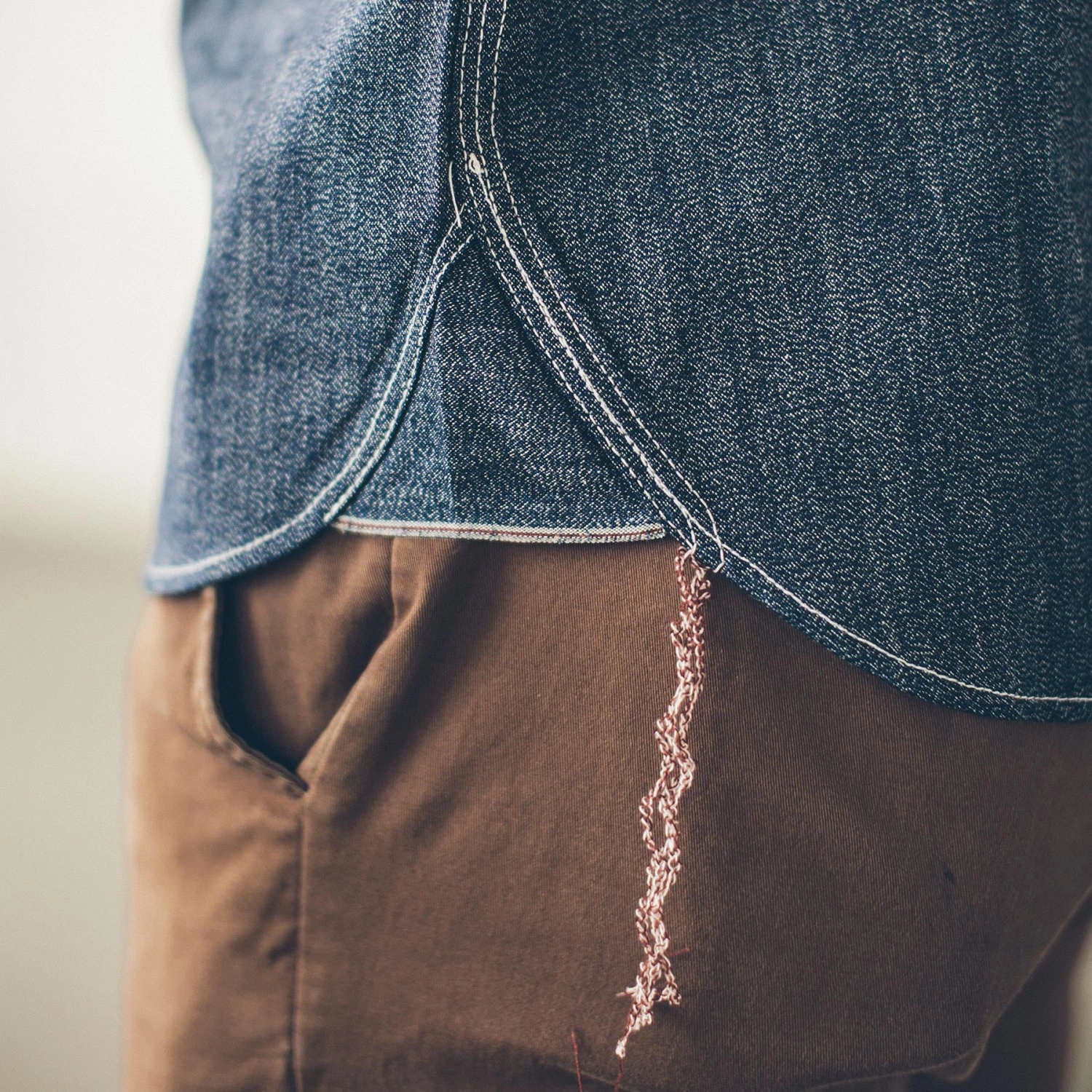 The Utility Shirt In Indigo Salt & Pepper Chambray - Image 4