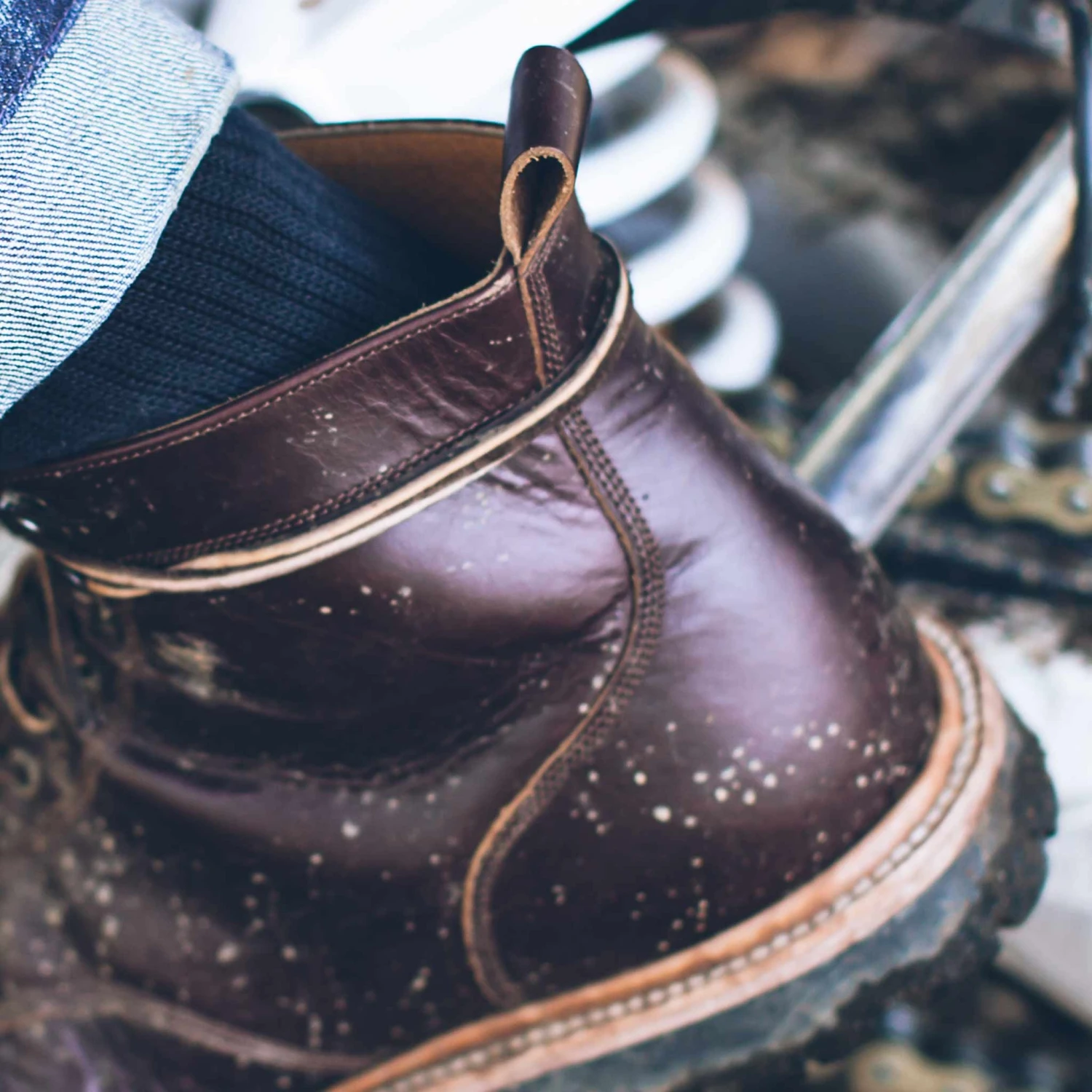 None The Cap Toe Moto Boot In Brown Steerhide - Image 4