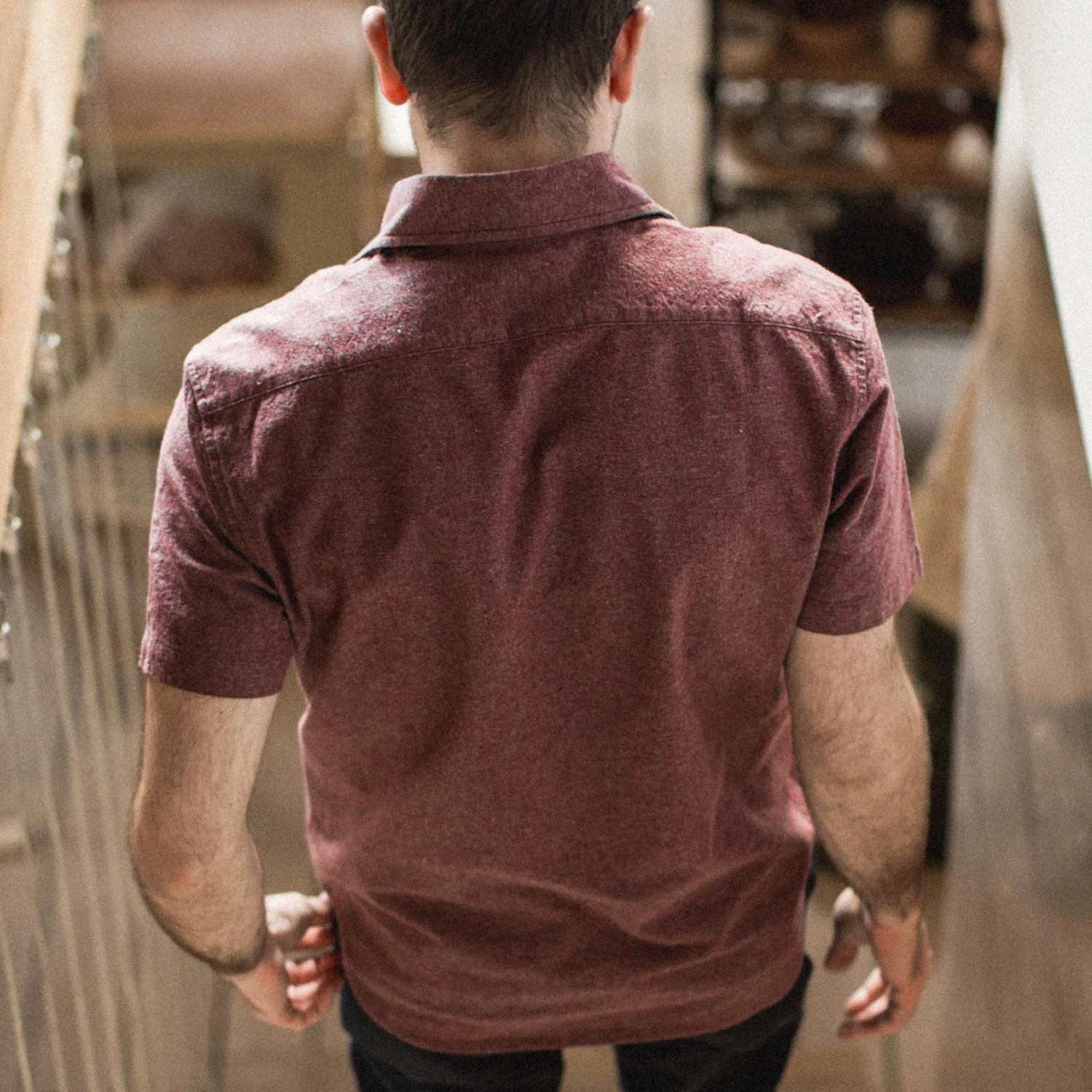The Short Sleeve California In Burgundy Hemp - Image 3