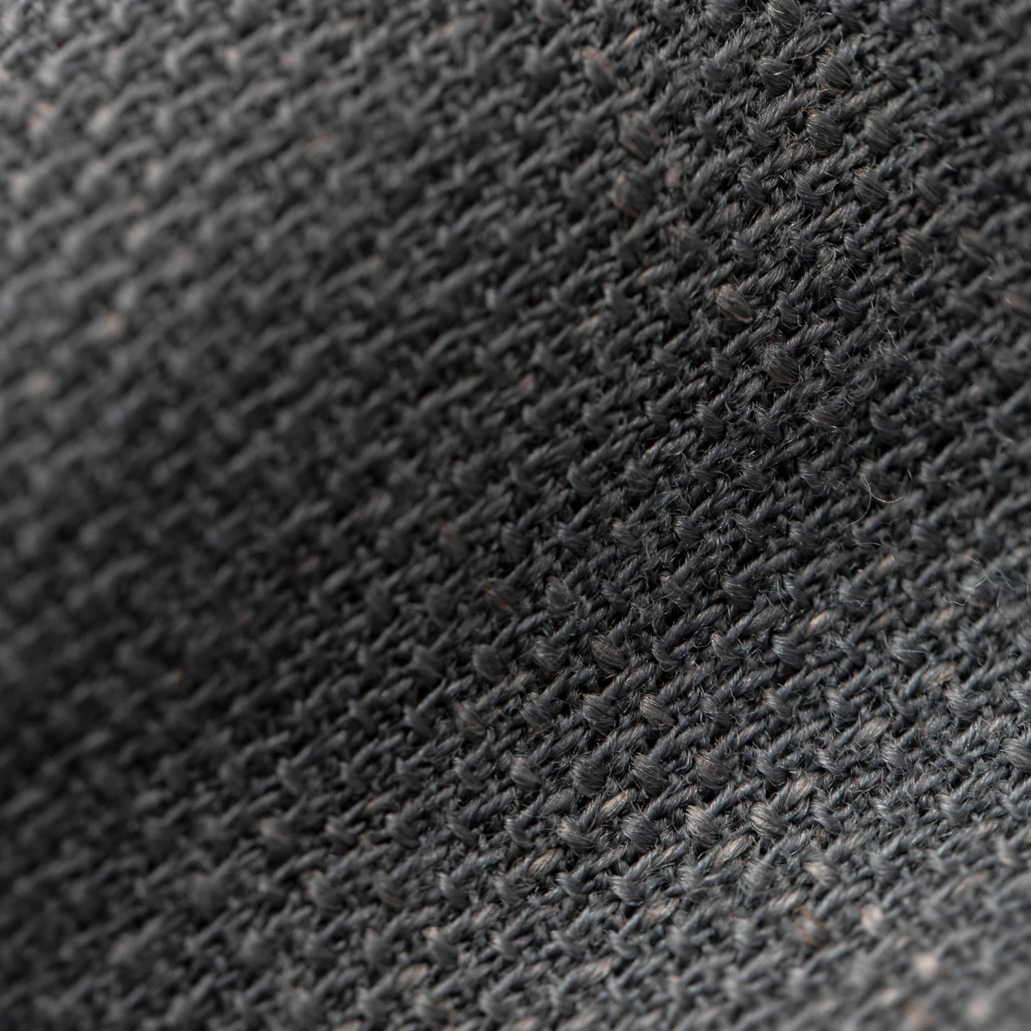 The Telegraph Trouser In Charcoal Slub - Image 7